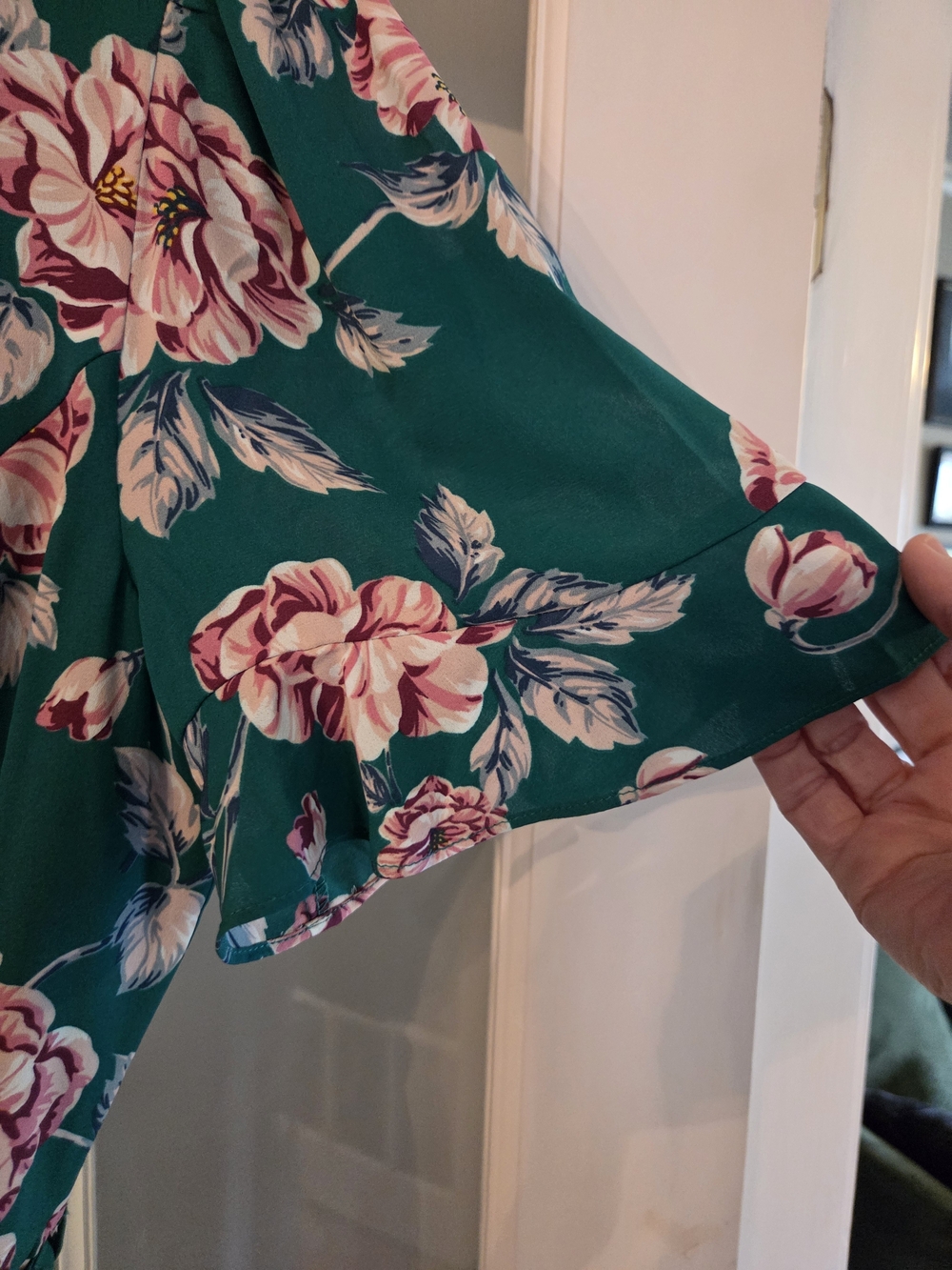 Review Green Floral Tie-Waist Ruffle Dress - Size US12 - Picture 8 of 10